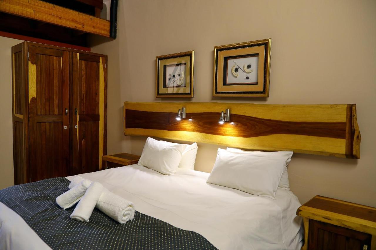 Cest Si Bon Hotel Otjiwarongo Kültér fotó